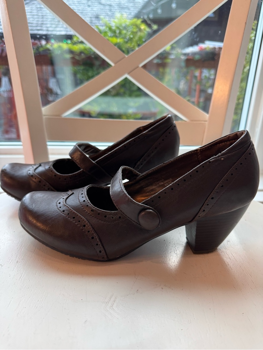 Rialto Brown Wingtip Brogue Mary Jane Heels | Dark Academia Retro Twee
